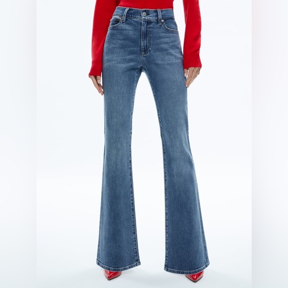 NWT Alice + Olivia Stacey Mid Rise Bell Jean in Albee Vintage Blue - Picture 2 of 10